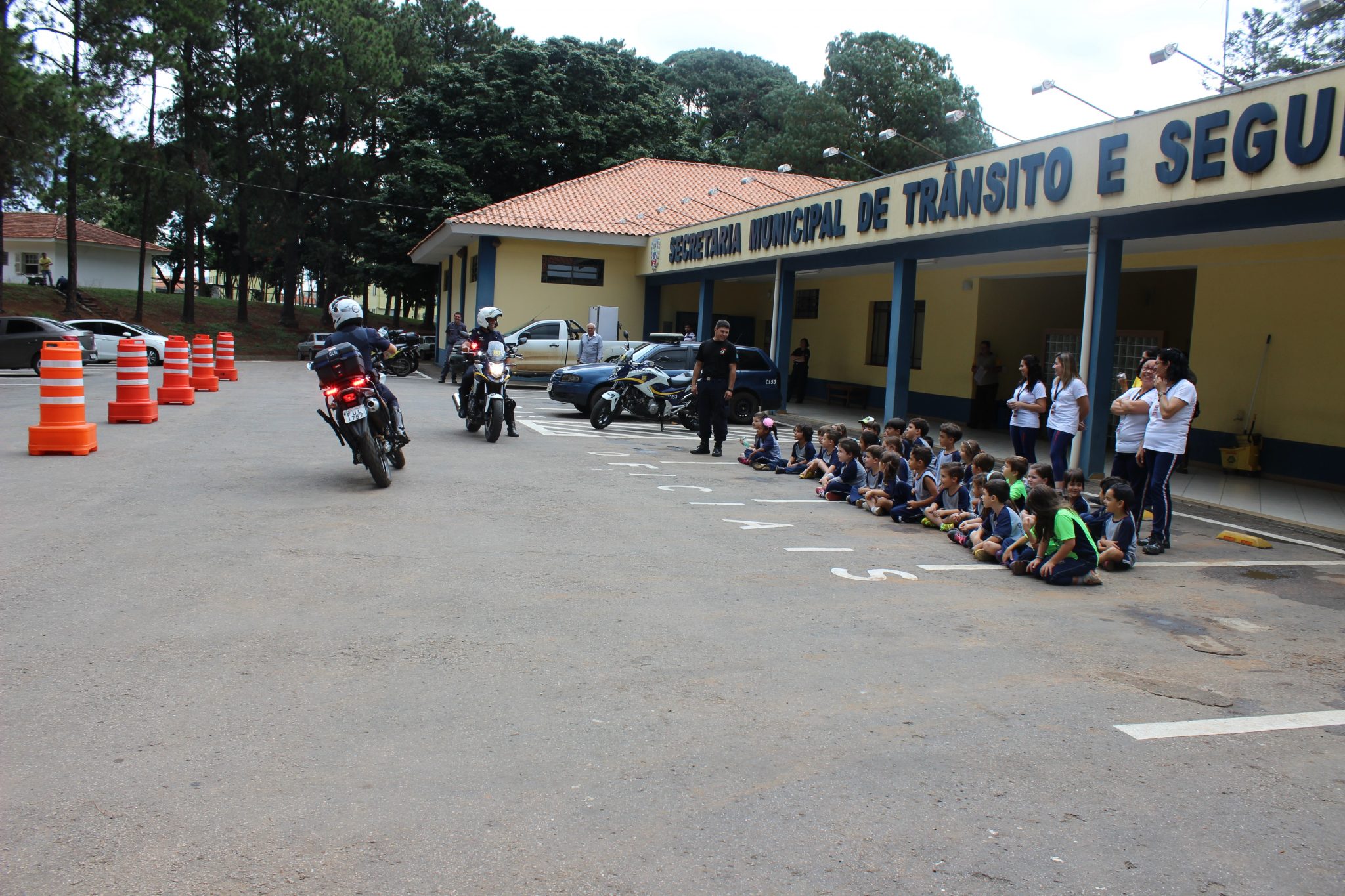 Guarda Civil Municipal de Jandira recebe 6 novas motocicletas