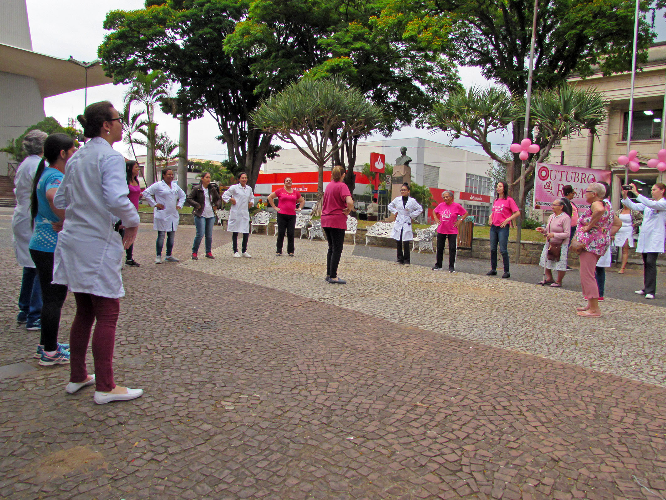 Outubro Rosa: diversas atividades acontecem durante o mês