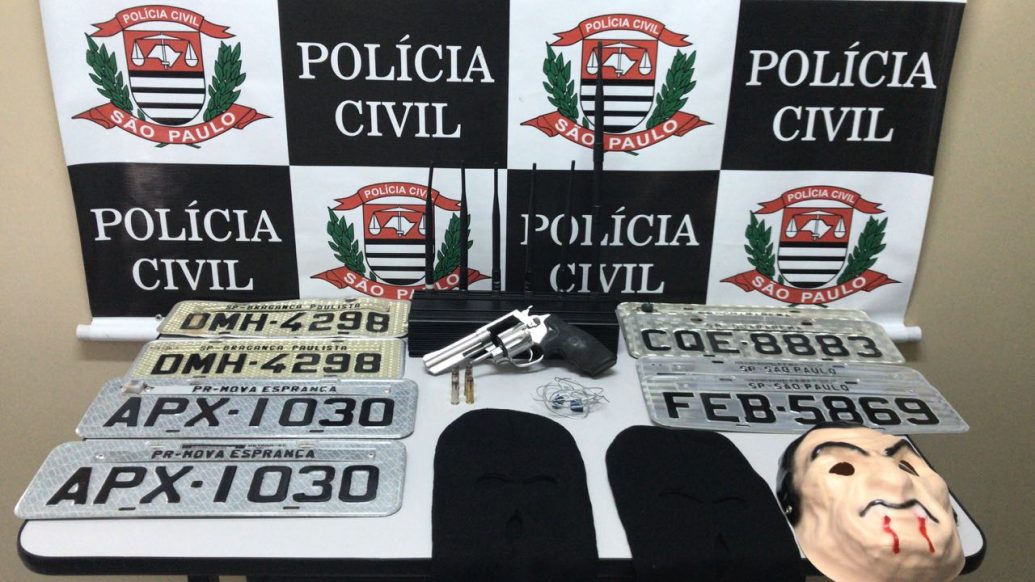 Polícia Civil prende acusado de roubo de veículos e apreende revólver