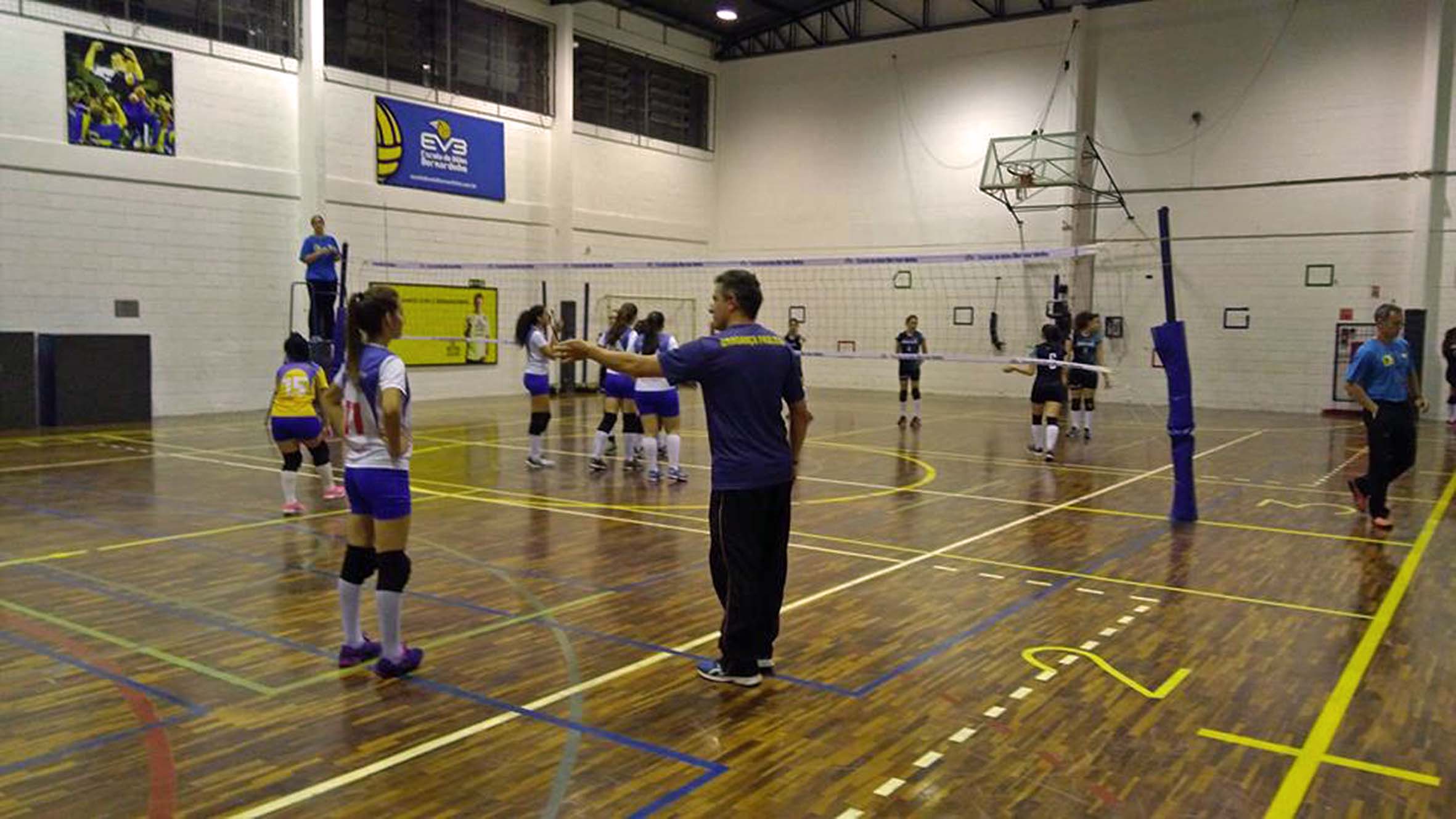 Equipe de vôlei feminino de Bragança Paulista garante vaga nas