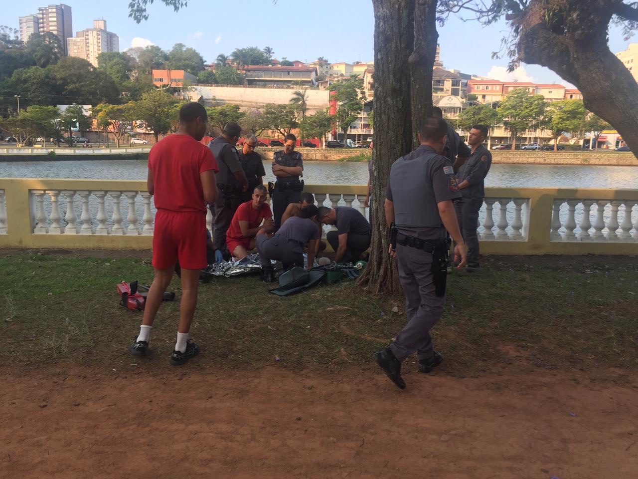 Mulher resgatada no Lago do Taboão falece horas depois