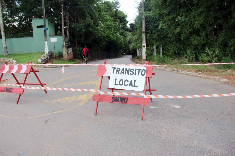 Estrada Sônia Zenorini é interditada para manutenção após chuva