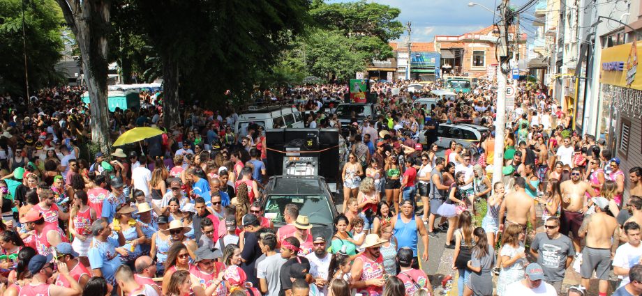 Jesus Chedid mantém ponto facultativo do Carnaval e cancela festejos