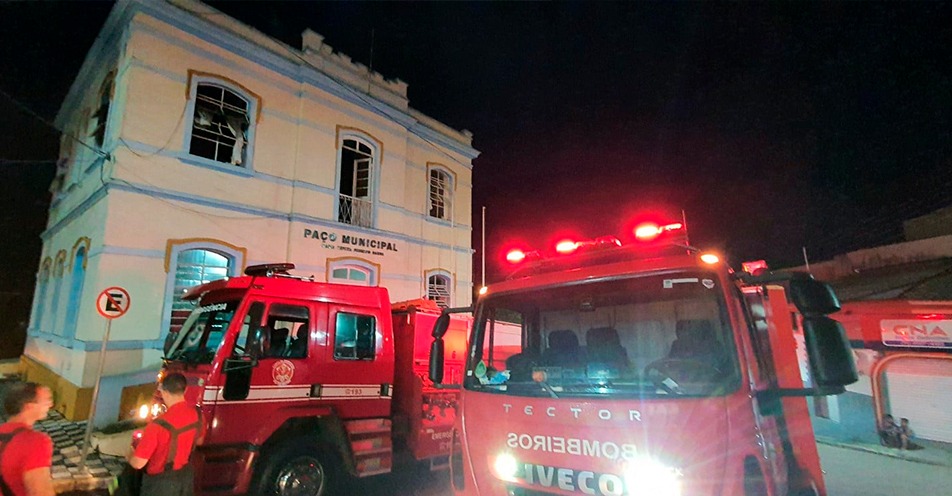 Incêndio atinge Gabinete da Prefeitura de Nazaré