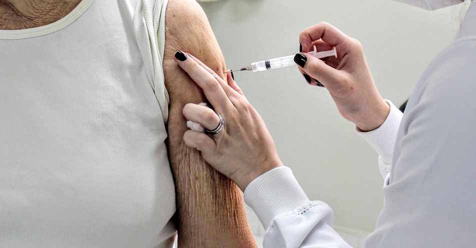 Prefeitura confirma início de vacinação para 75 e 76 anos na segunda-feira