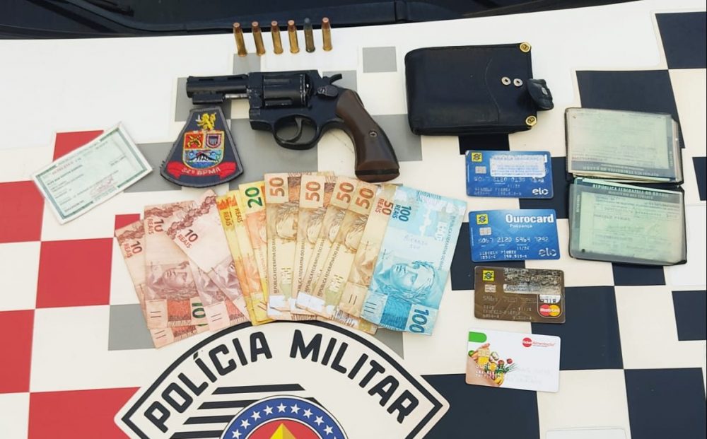 PM prende acusado de roubo recupera carro e R$ 10 mil