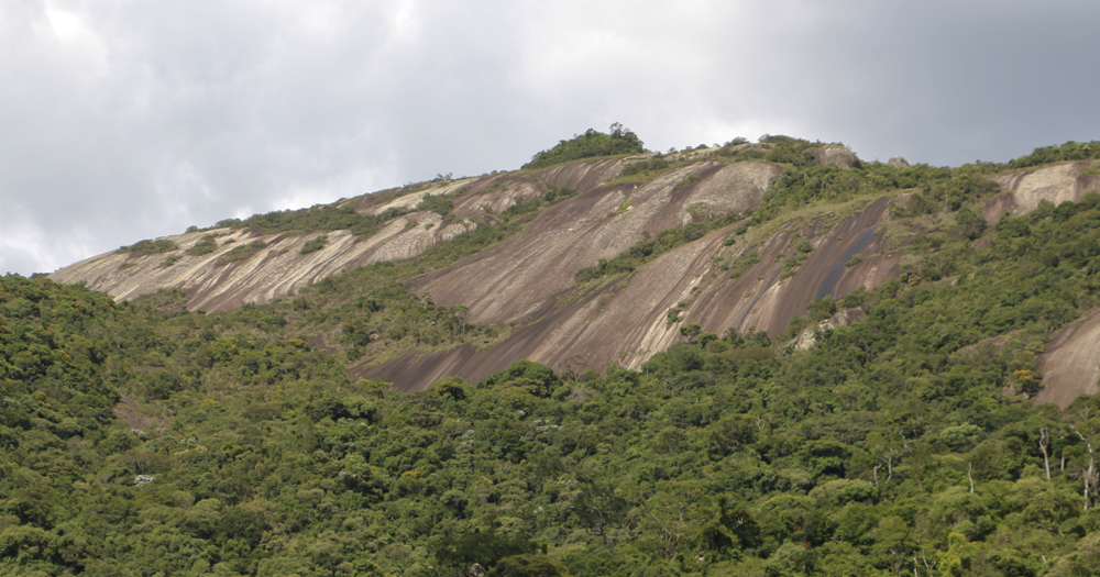 Subida na Pedra Grande na madrugada do feriado de 1º de maio está proibida
