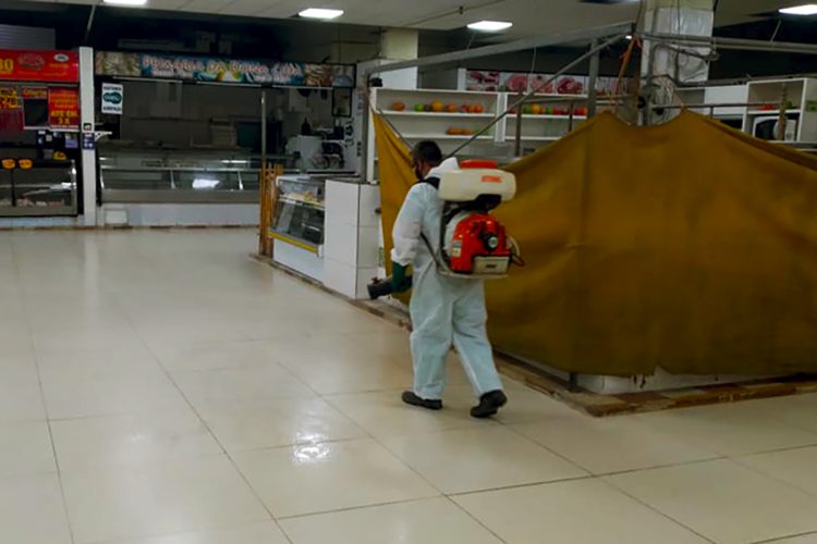 COVID-19: Mercadão passa por higienização e desinfecção