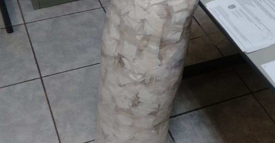PM apreende quase 10 mil papelotes de cocaína