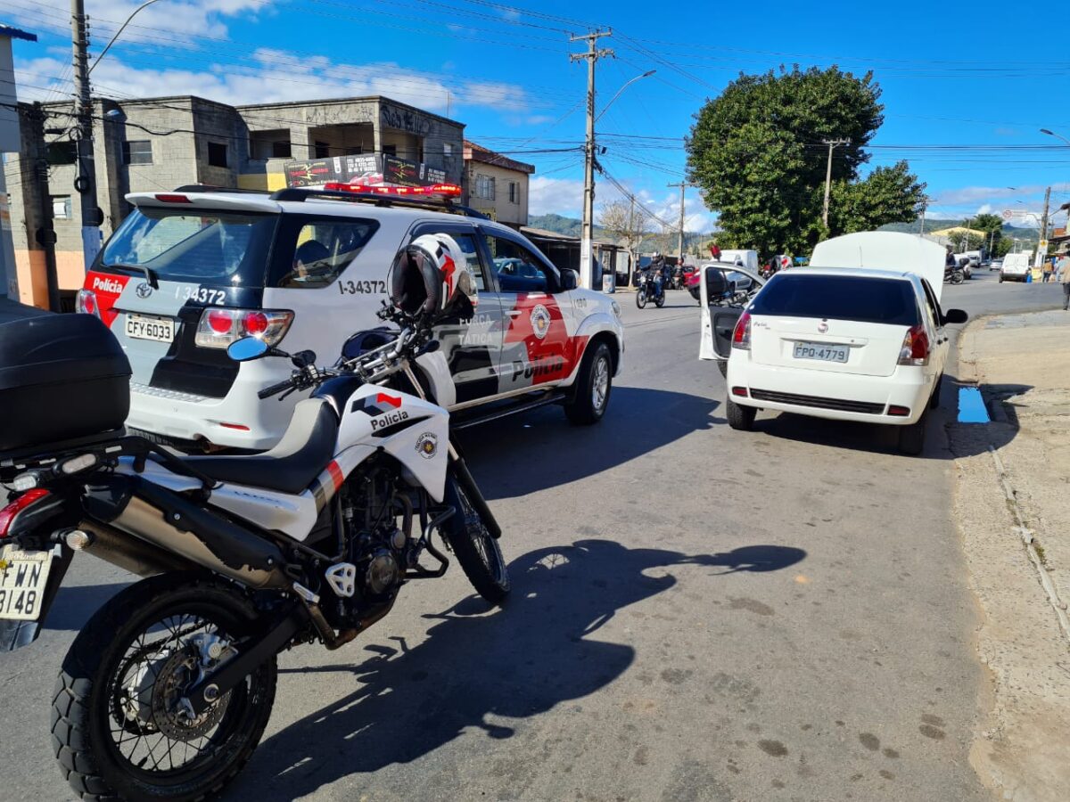 Dupla é presa em Bragança após furtar celular em Atibaia