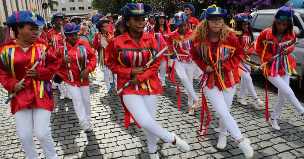 Tradicionais congadas são tema de exposições