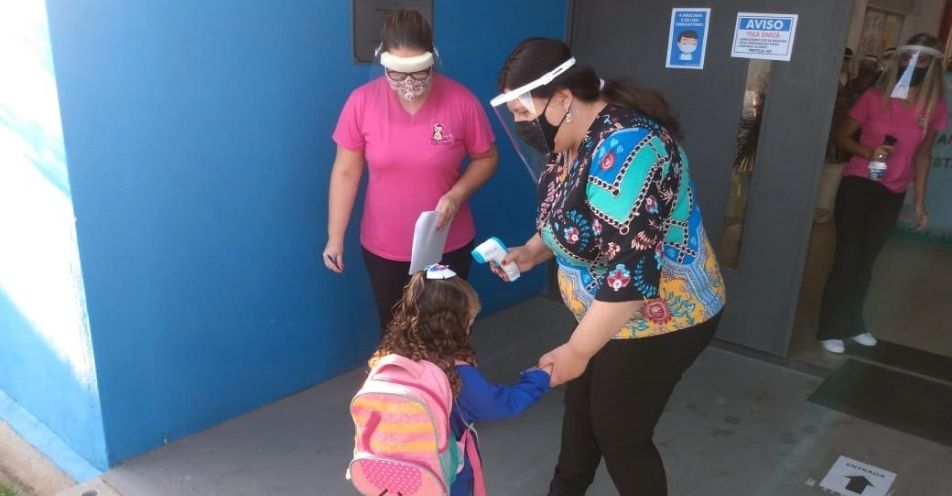 Escolas reabrem após as férias com 80% da capacidade