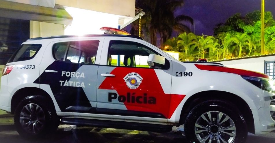 Após abastecer, lavar o carro e não pagar homem é perseguido e preso