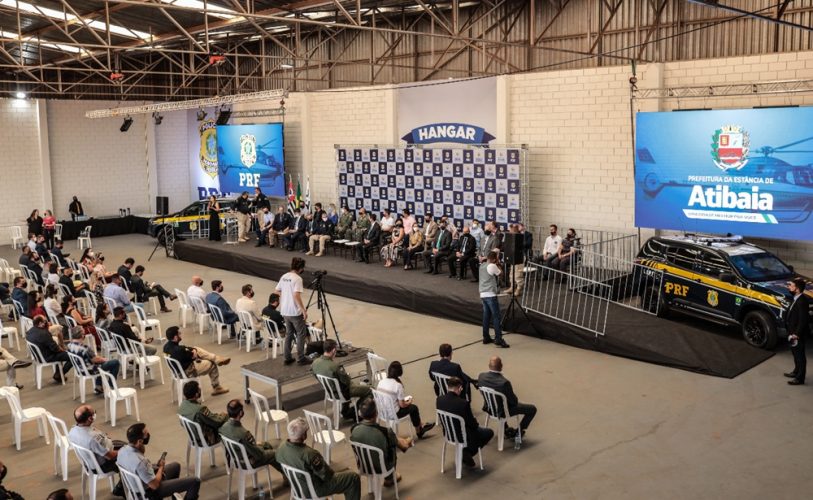 Hangar da Polícia Rodoviária Federal é inaugurado em Atibaia