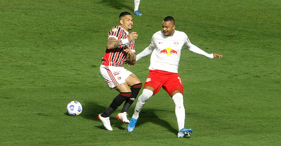 Bragantino vence o São Paulo por 1 x 0 em noite chuvosa