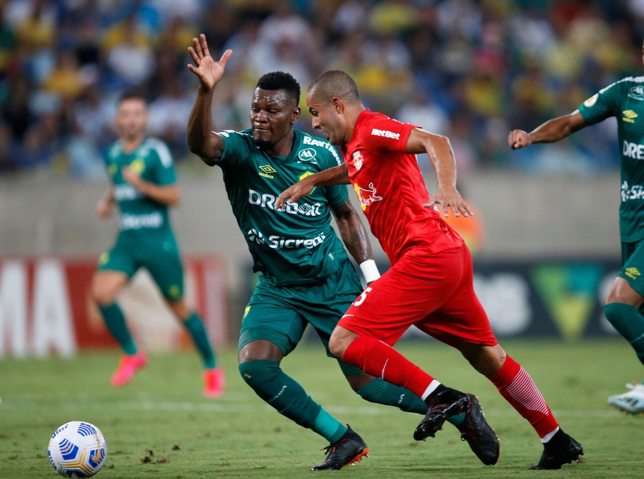 Bragantino perde para o Cuiabá com gol nos acréscimos