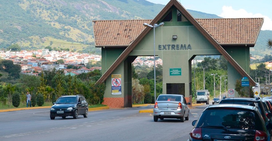 Vacinação é obrigatória para entrar em pontos turísticos, academias e cinemas em Extrema