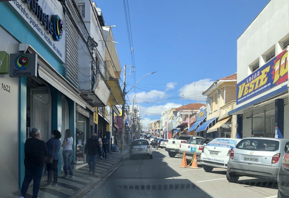 Bragança Paulista e Atibaia adotam horário especial de Natal