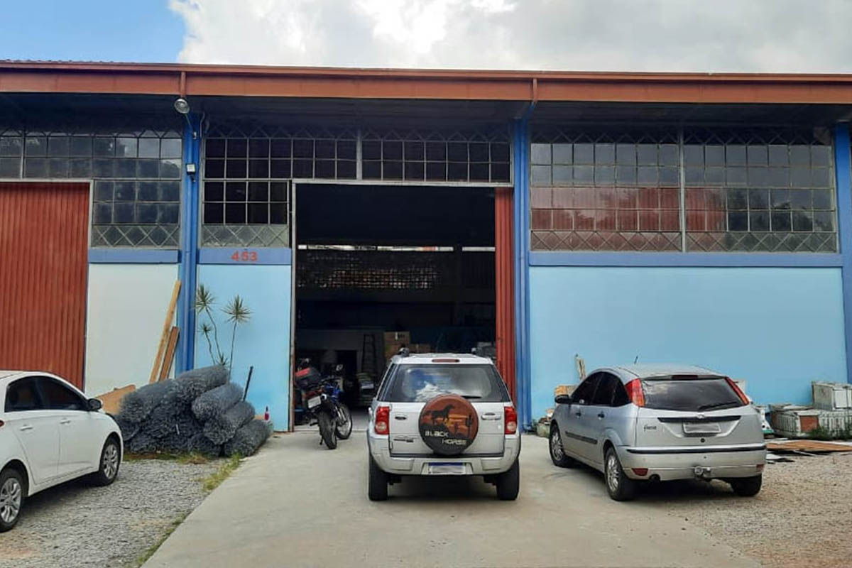 Curto-circuito causa princípio de incêndio no Almoxarifado da Educação