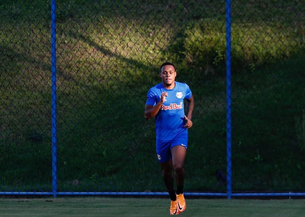 Após desfalcar o Bragantino, Natan refaz exames e volta treinar