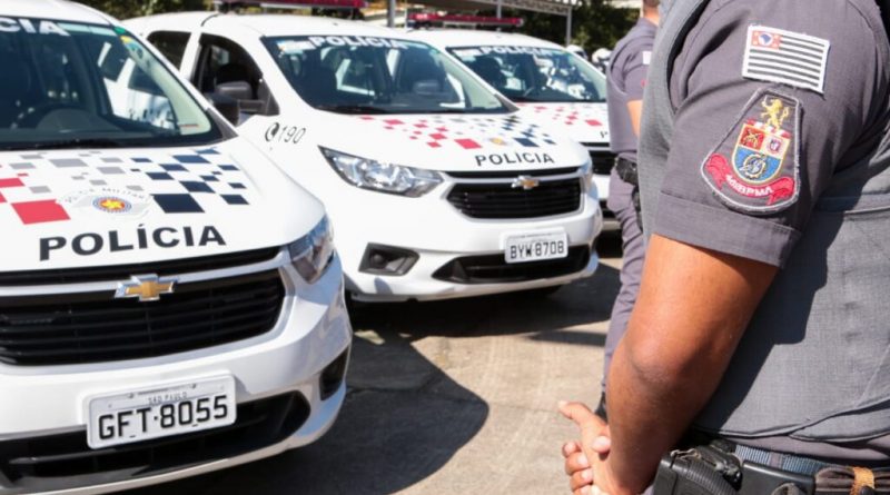 PM prende acusado de furtar peças de caminhão e portão