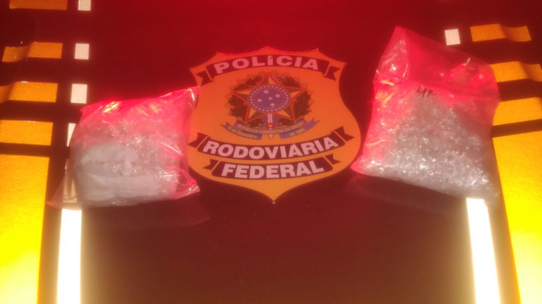 PRF apreende 8kg de prata na Rodovia Fernão Dias