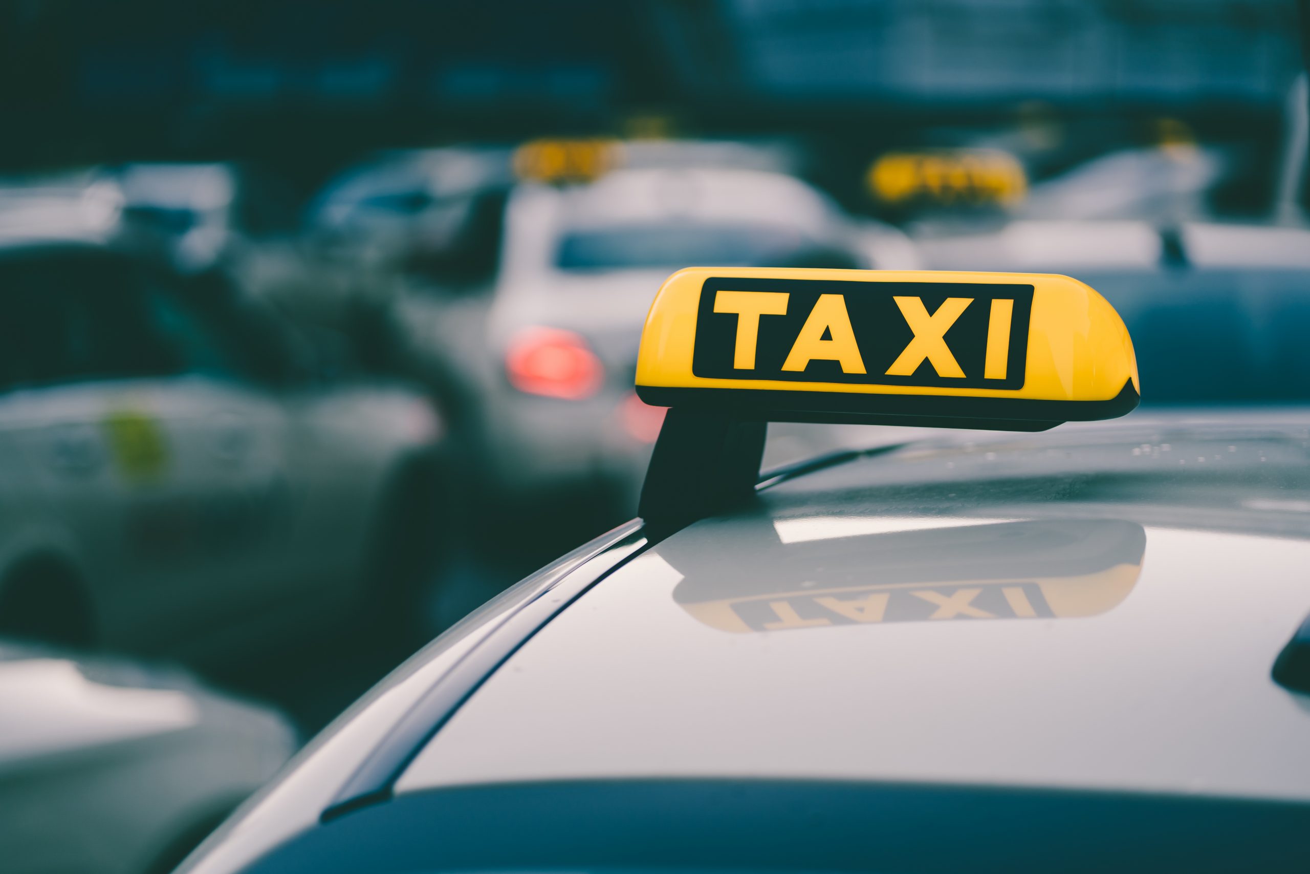 Taxistas de Bragança Paulista receberão auxílio de R$ 1 mil