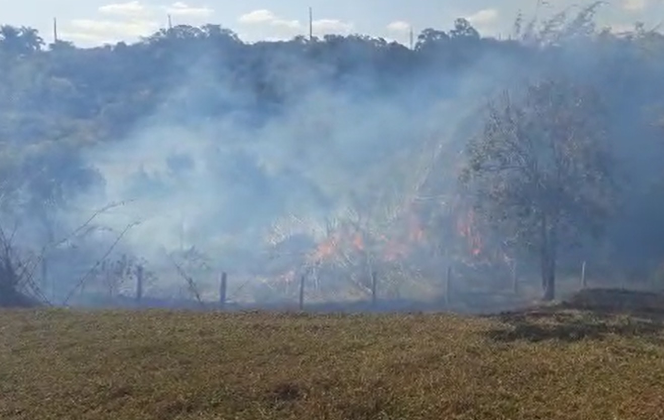 Incêndio é registrado no Bairro do Torozinho, em Bragança