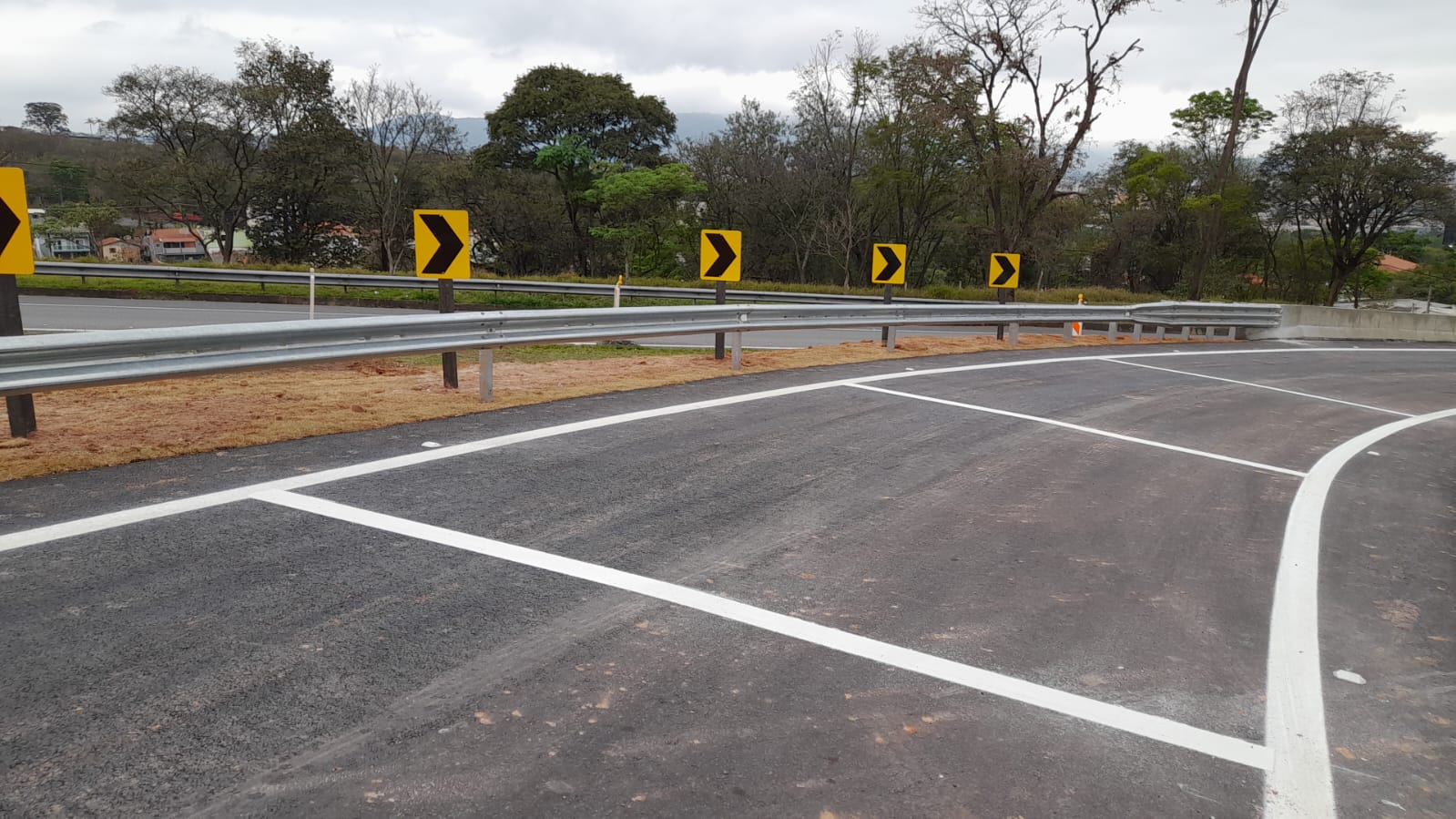 Alça de acesso da Dom Pedro I para a Fernão Dias é liberada