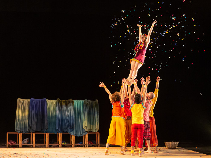 Bragança recebe o espetáculo circense “Bloom” neste sábado