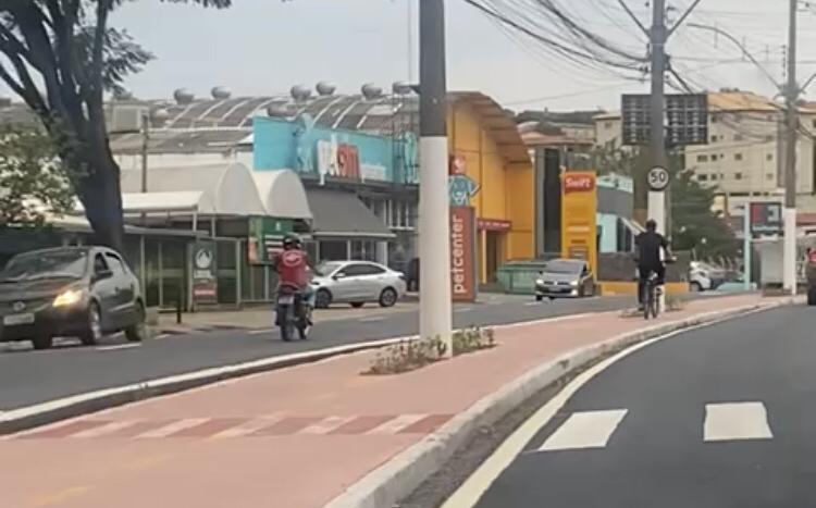 Vídeo mostra motociclista na contramão na Imigrantes