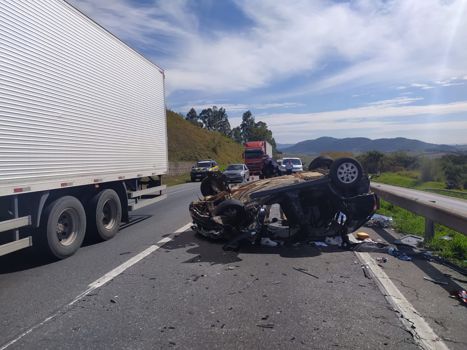 Uma pessoa morre em acidente no trecho de Bragança da Fernão Dias