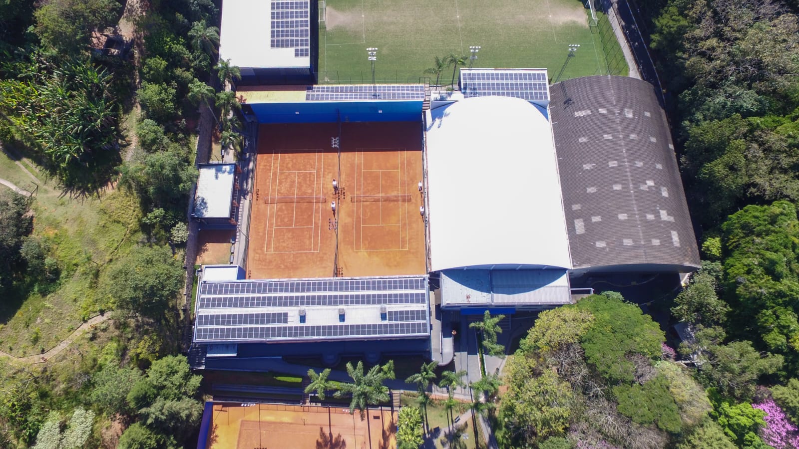 Energia limpa: Rede Elétrica Solar implanta projeto no Clube de Campo