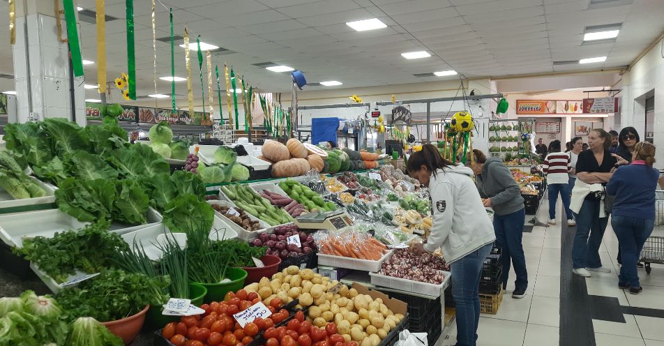 Mercado e Ceasinha funcionam em horário especial de Natal