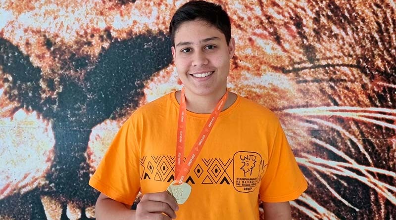 Aluno de Bragança recebe medalha de ouro da Olimpíada de Matemática