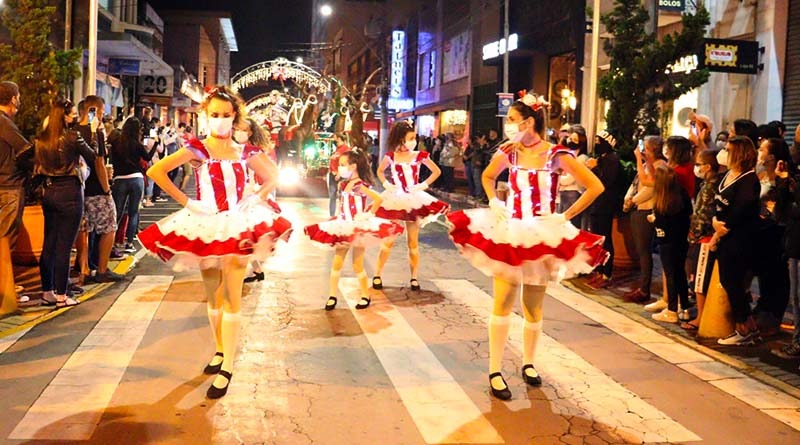‘Parada de Natal’ de Serra Negra acontece em seis datas