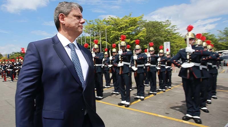 Tarcísio de Freitas é empossado governador de São Paulo