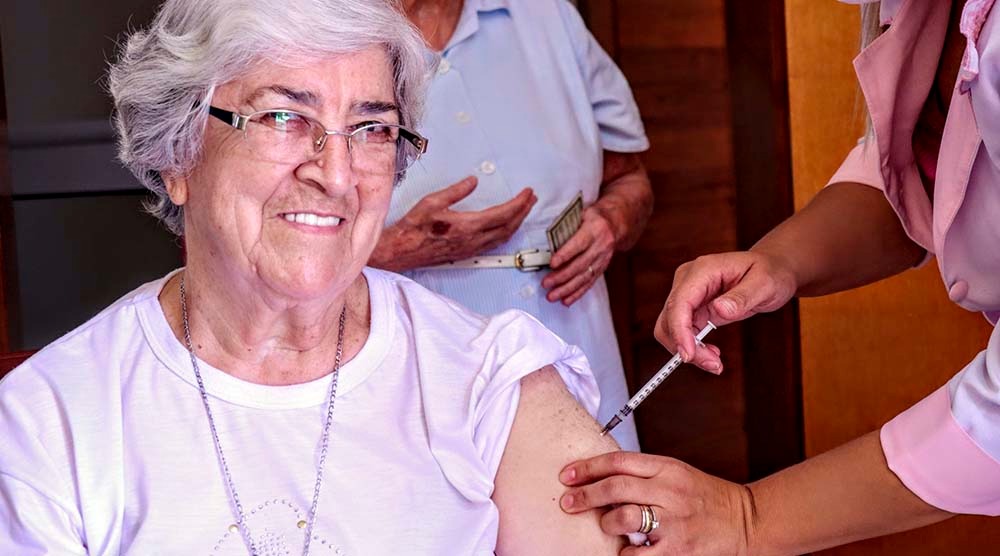 Bragança: Vacina bivalente começa a ser aplicada nesta terça nos postos
