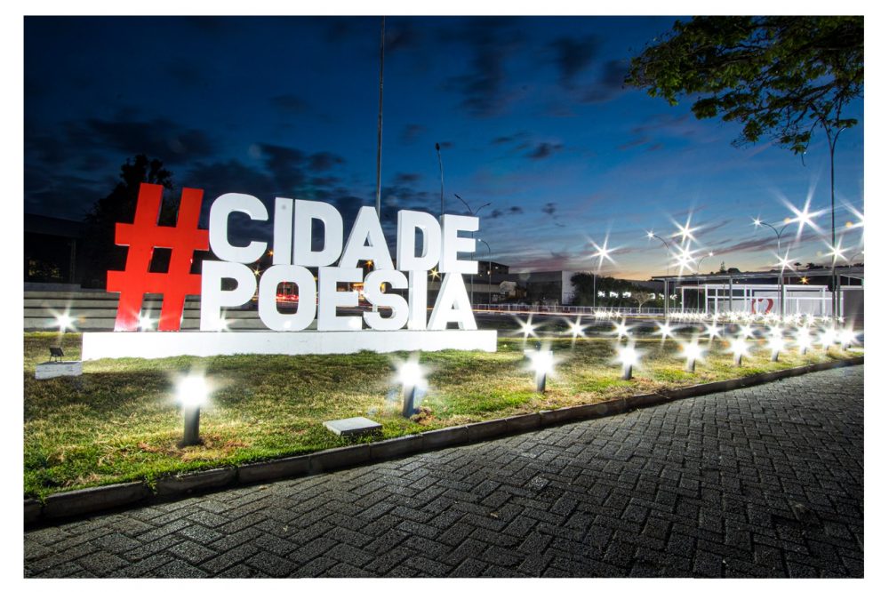 Dia Internacional da Poesia terá distribuição de livros em Bragança