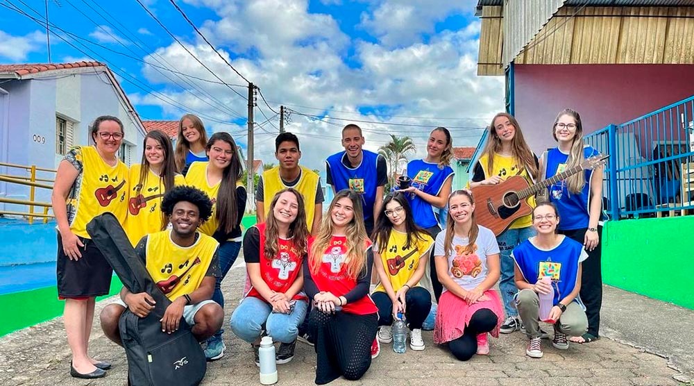 Universitários realizam projeto social em entidades de Bragança Paulista