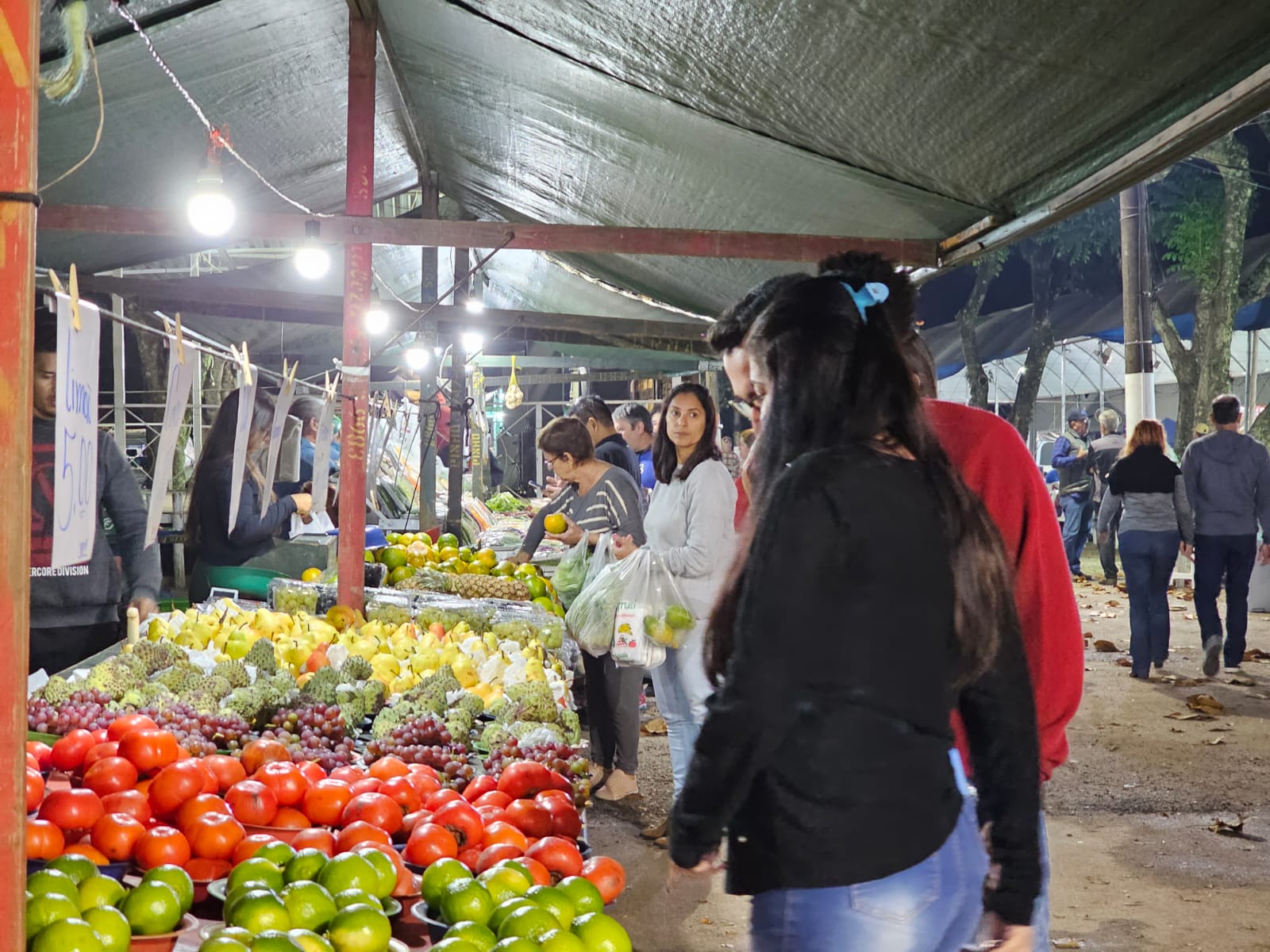 Pagode do Mazza agita Feira Noturna neste feriado