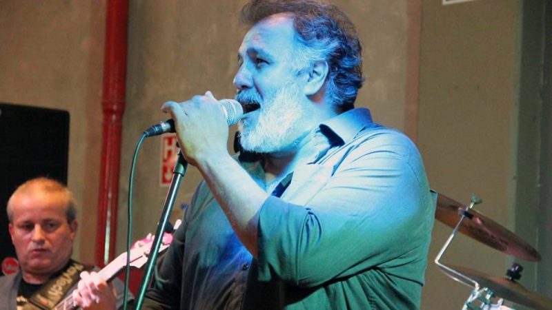 Cássio Centini e Banda Babilônia agitam Feira Noturna de hoje