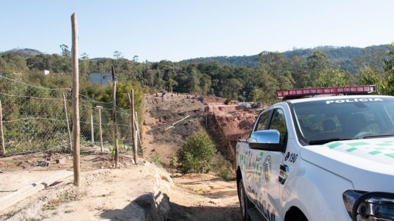 Polícia Ambiental, CREA e CRECI fiscalizam parcelamento de solo na região