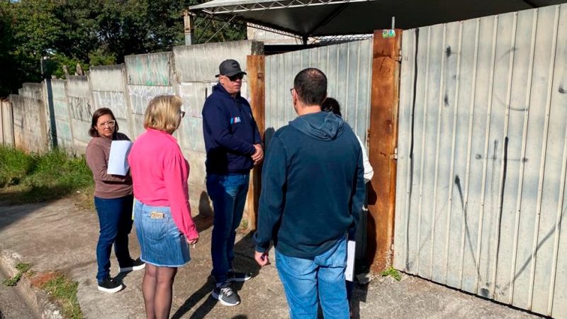 Justiça cumpre reintegração de posse em escola de samba