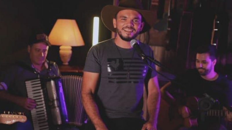 Rick Fazenda anima Feira Noturna de Bragança nesta quinta