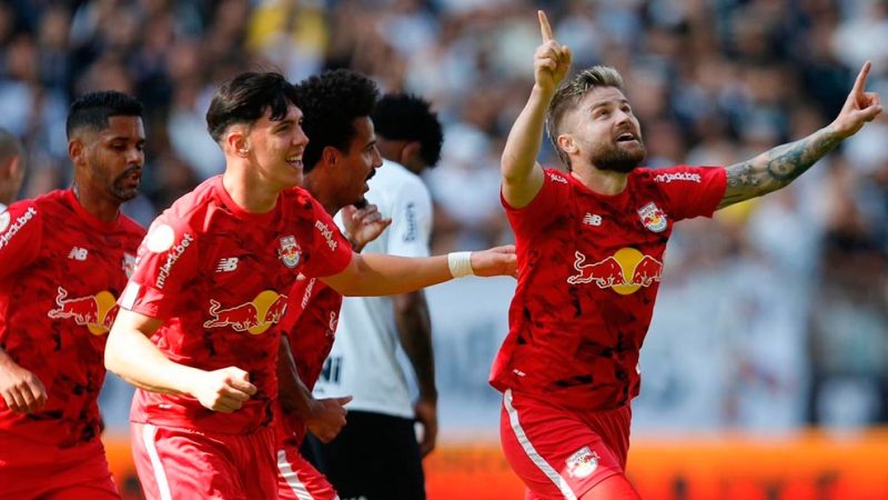 Bragantino vence o Corinthians e sobe na tabela