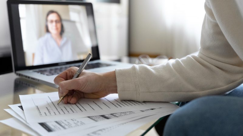 Inscrições abertas para curso de atendimento à mulher com deficiência vítima de violência