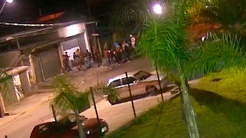 Monitoramento filma briga e polícia investiga homicídios em bares