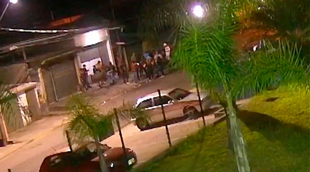 Monitoramento filma briga e polícia investiga homicídios em bares