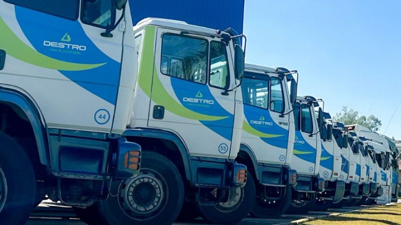 Destro Casa e Construção contrata ajudante e motorista